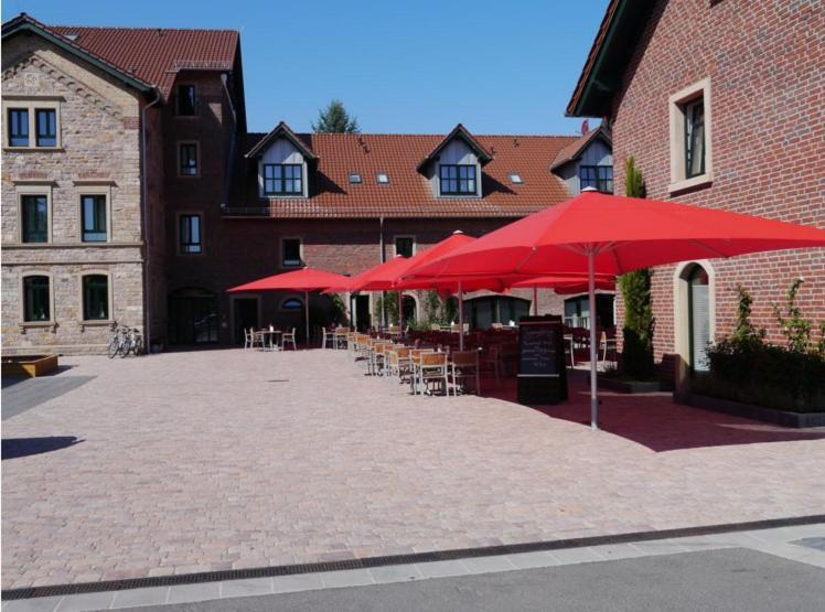 Sutter'S Landhaus Hotel Gensingen Exterior photo